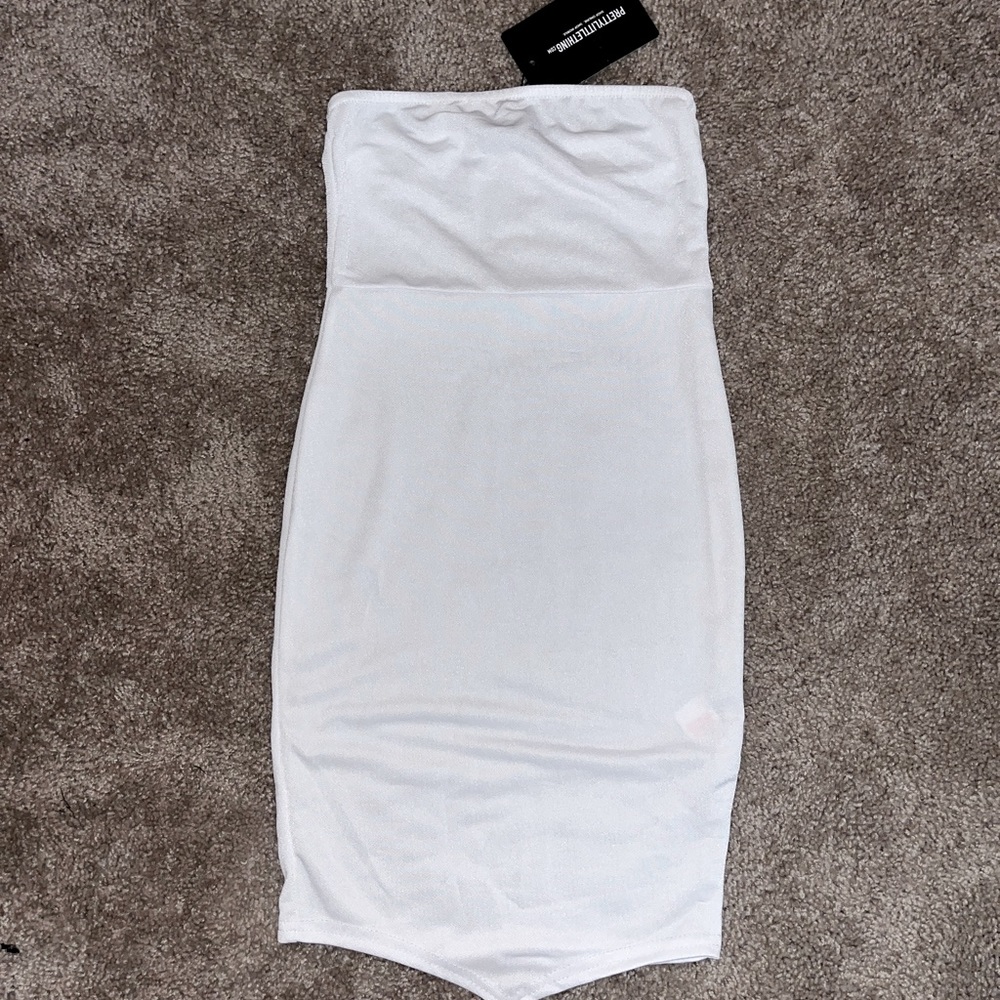 Clean white pencil dress 😍🧼  *Never Worn*